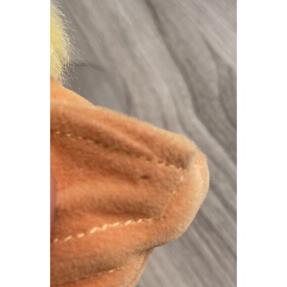 Folkmanis Duckling Hand Puppet Realistic Yellow Duck Plush! Pre-Owned! - Picture 7 of 8